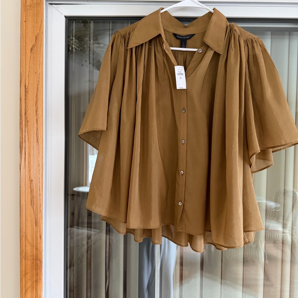 NWT Banana Republic Tan Cotton/Silk Flowy Blouse